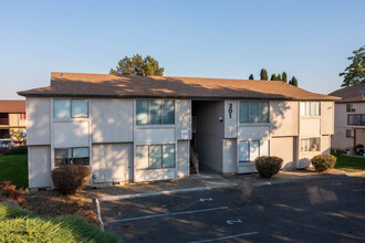 313 S Johnson St in Kennewick, WA - Building Photo - Building Photo