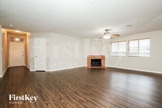 237 Val Verde Dr in New Braunfels, TX - Building Photo - Building Photo