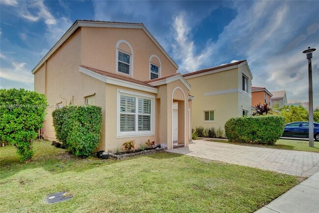 6194 Buena Vista Dr in Margate, FL - Building Photo - Building Photo