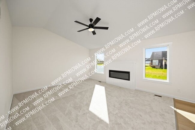 209 12th Ct NW in Bondurant, IA - Building Photo - Building Photo