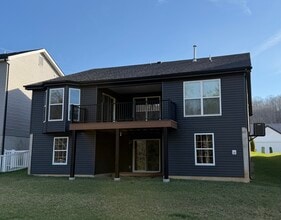 4977 Knotty Alder Dr in Imperial, MO - Foto de edificio - Building Photo