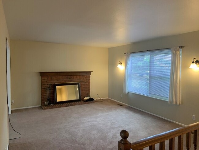 11848 S Hidden Valley Dr in Sandy, UT - Building Photo - Building Photo