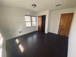 207 S W A St in La Place, IL - Building Photo - Building Photo