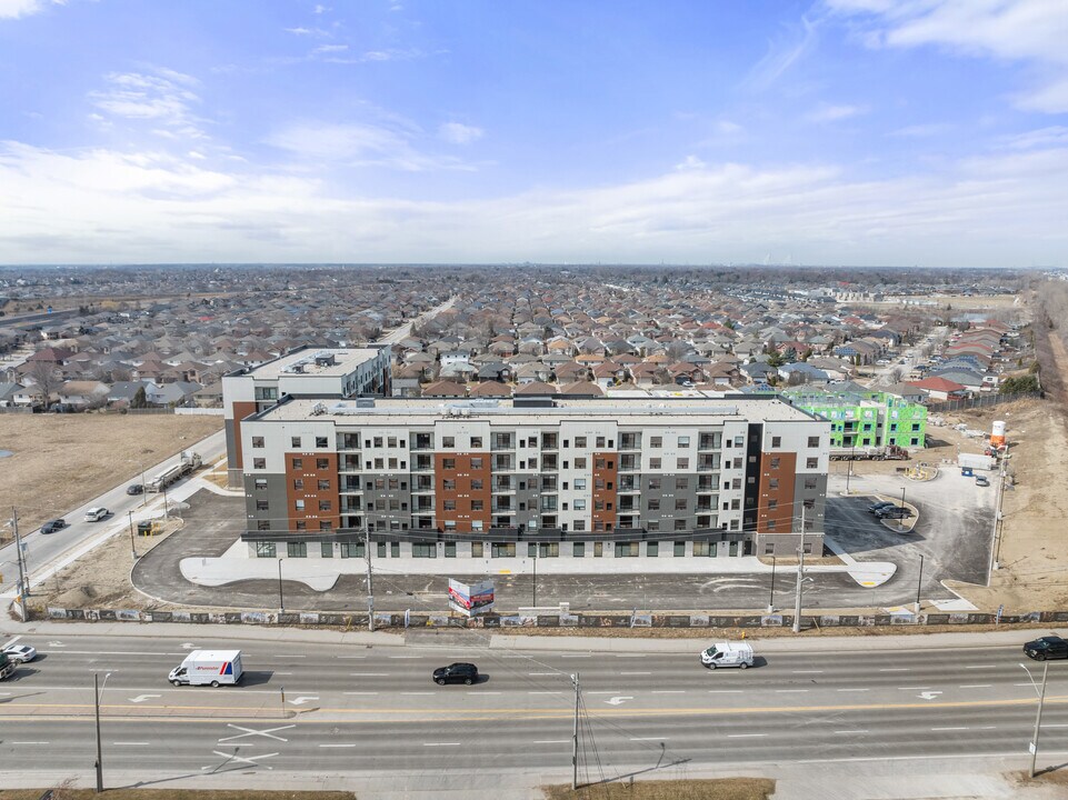 Trinity Gate Condominiums in Windsor, ON - Building Photo