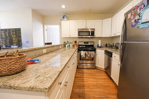 66 Egmont St, Unit 2 in Brookline, MA - Building Photo