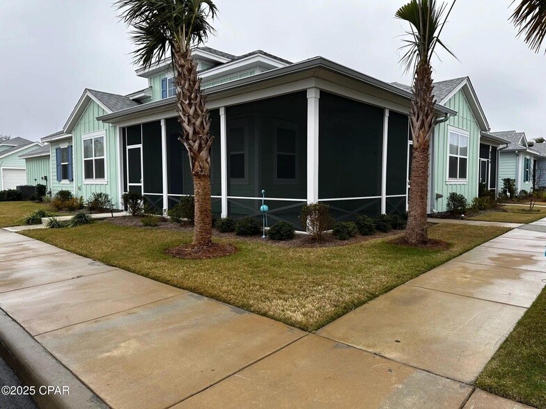 8742 Conch Shell Ct in Panama City Beach, FL - Foto de edificio