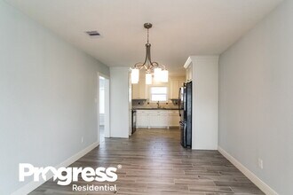 1140 Glenda St in Pearland, TX - Building Photo - Building Photo