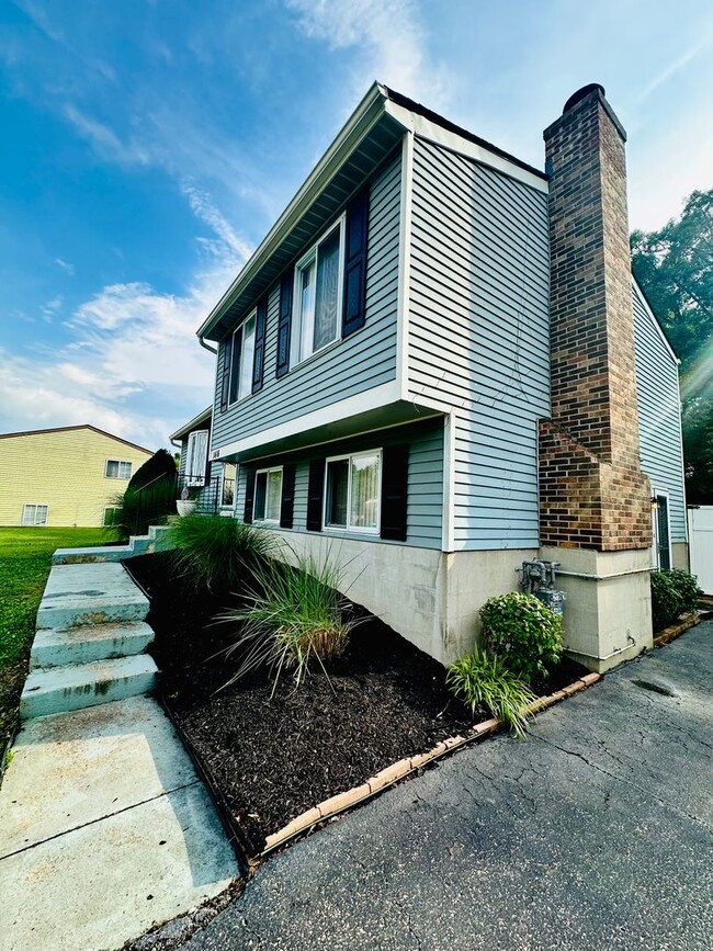 1416 Hagen Rd in Louisville, KY - Building Photo - Building Photo
