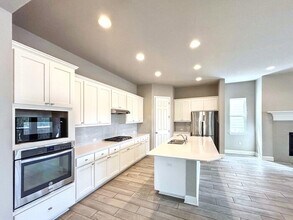 8800 Jodie Ln in Austin, TX - Building Photo - Building Photo