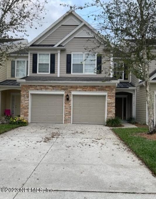 11043 Castlemain Cir E