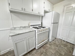 7635 Wyandotte St in Kansas City, MO - Building Photo - Building Photo