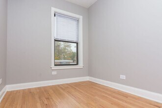 5048 S Laflin St in Chicago, IL - Foto de edificio - Building Photo