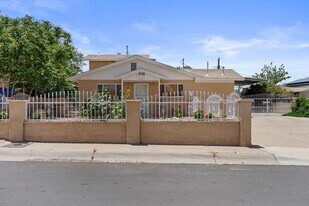 1512 Spence Ave SE in Albuquerque, NM - Building Photo