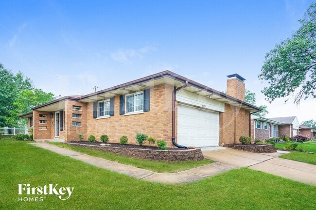 8979 Sappington Rd in St. Louis, MO - Foto de edificio - Building Photo