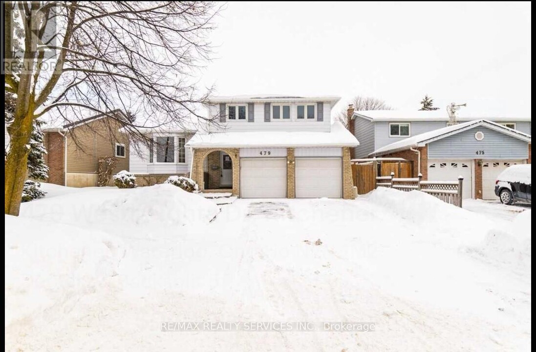 479 Westheights Dr in Kitchener, ON - Building Photo