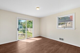 316 Mt Vernon Pl in Rockville, MD - Building Photo - Building Photo