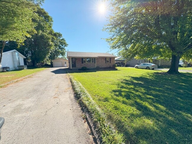 207 Johnson St in Franklin, KY - Building Photo - Building Photo