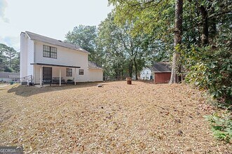 5393 Kirk Dr in Atlanta, GA - Foto de edificio - Building Photo