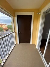 5467 Vineland Rd, Unit 6314 in Orlando, FL - Building Photo - Building Photo