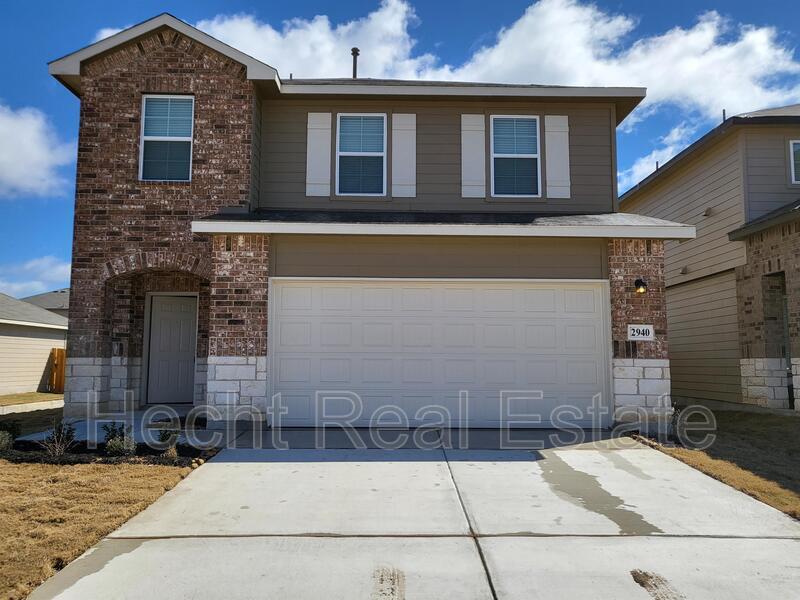 2940 Panther Spg in New Braunfels, TX - Building Photo
