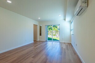 16753 Sherman Way in Van Nuys, CA - Building Photo