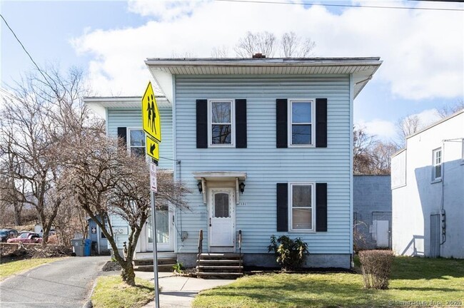 131 Park St in Bristol, CT - Foto de edificio - Building Photo