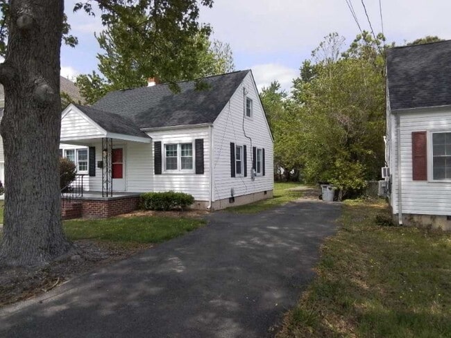 612 Lee St in Hampton, VA - Building Photo - Building Photo