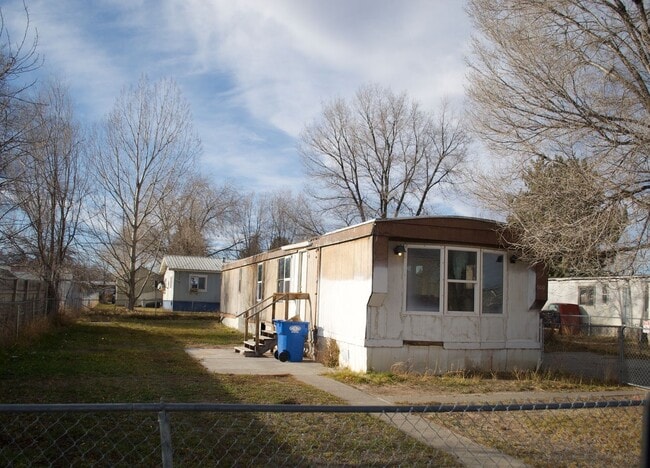 property at 900 Eve Dr