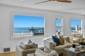1000 The Strand in Manhattan Beach, CA - Building Photo - Building Photo