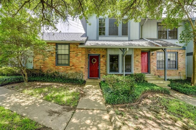 property at 1411 Gracy Farms Ln