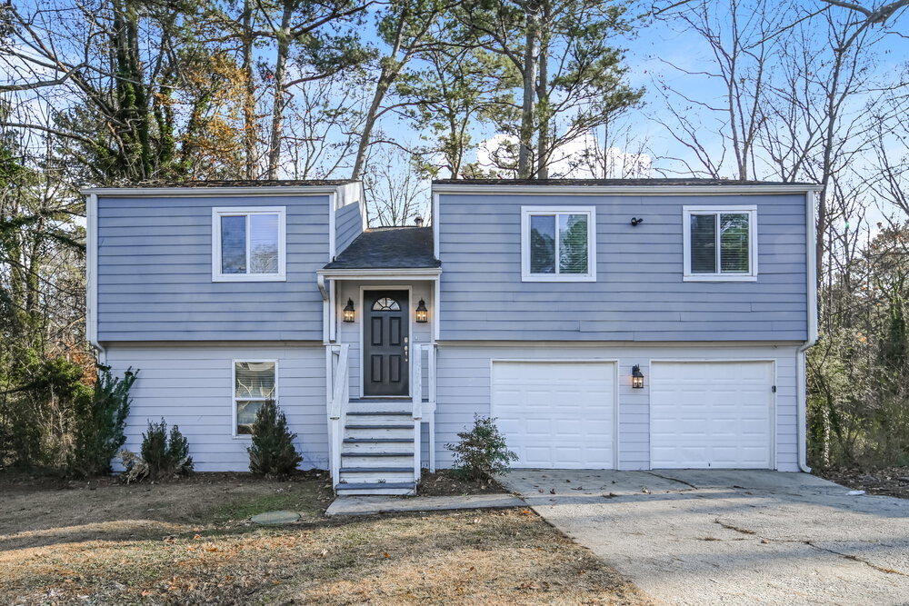 1284 Silver Spur Ct in Lithonia, GA - Building Photo