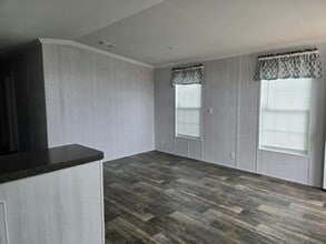 3301 58th Ave N in St. Petersburg, FL - Building Photo - Building Photo