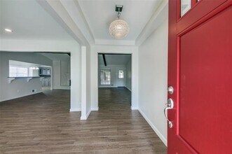 4833 Chilton Dr in Dallas, TX - Building Photo - Building Photo