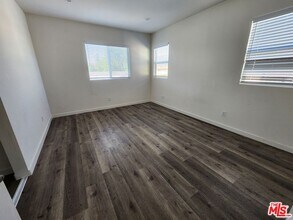 11851 Dehougne St in Los Angeles, CA - Building Photo - Building Photo
