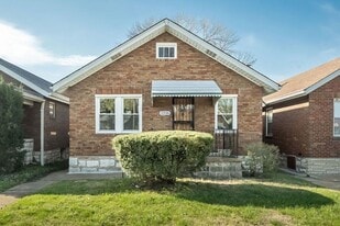 5336 Chippewa St in St. Louis, MO - Building Photo