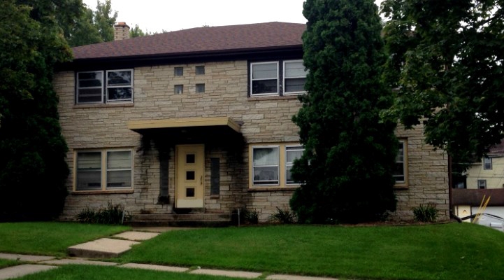 315 W Newhall Ave in Waukesha, WI - Foto de edificio