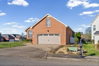 650 Appomattox Ct in Clarksville, TN - Building Photo - Building Photo