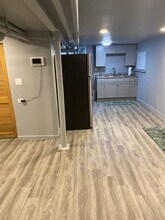 4865 W Concord Pl, Unit Basement in Chicago, IL - Foto de edificio - Building Photo