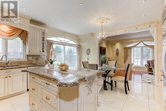 174 Colborne St W in Kawartha Lakes, ON - Building Photo - Building Photo