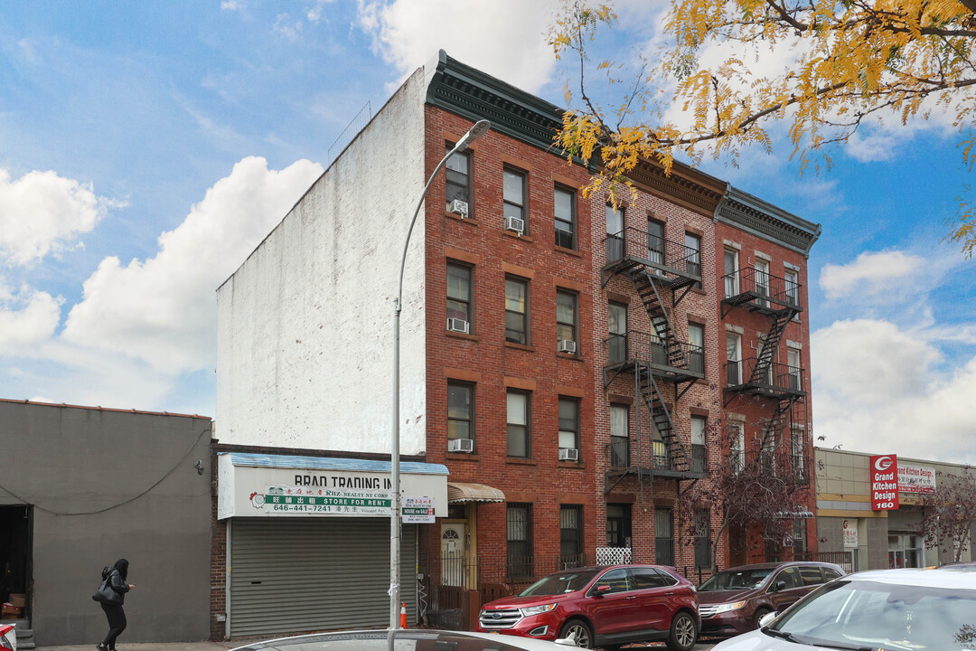 168 35th St in Brooklyn, NY - Building Photo