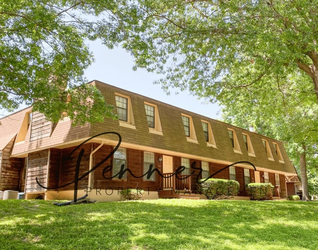 property at 152 NW Zaun Ave