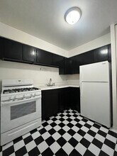 742 W Buena Ave, Unit 305 in Chicago, IL - Building Photo - Building Photo