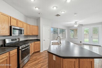 7062 W Palmaire Ave in Glendale, AZ - Building Photo - Building Photo
