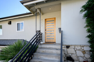 3222 Sagamore Way in Los Angeles, CA - Building Photo - Building Photo