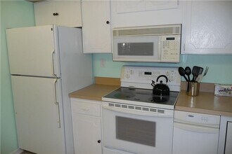 5300 Jimmy Buffett Mem Hwy in Indian River Shores, FL - Building Photo - Building Photo