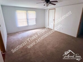 545 Oak St in Sour Lake, TX - Building Photo - Building Photo