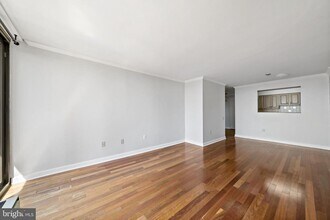 1420 Locust St in Philadelphia, PA - Building Photo - Building Photo