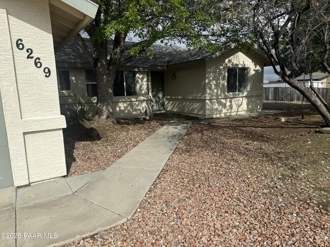 6269 N Little Papoose Dr in Prescott Valley, AZ - Building Photo - Building Photo