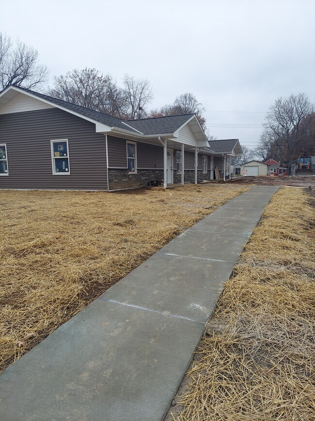 1307 Elm St, Unit 1307 Elm in Quincy, IL - Building Photo - Building Photo