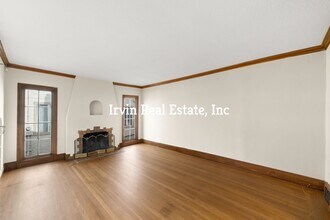 1353 Pine St in Pittsburg, CA - Building Photo - Building Photo